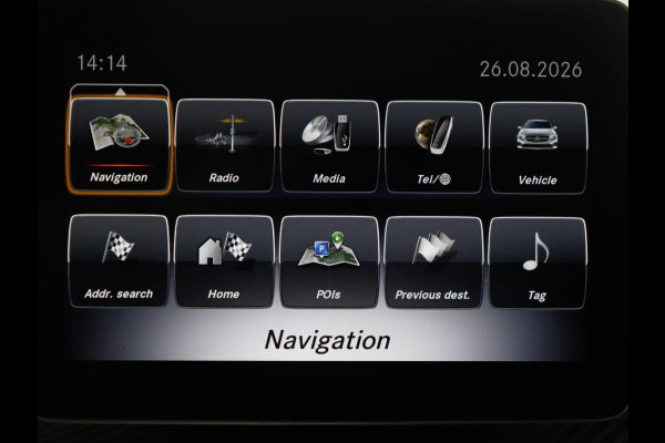 Mercedes-Benz A-Klasse 180 Business Solution AMG | Leder/alcantara | Stoelverwarming | Cruise control | Navigatie | Bluetooth | Camera | Park assist | Trekhaak
