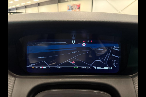 Land Rover Range Rover Velar 2.0 P400e R-Dynamic HSE SOH 86,5%/PANO/MERIDIAN-SOUND/LEDER/V-COCKPIT/H-UP/DAB/CARPLAY///