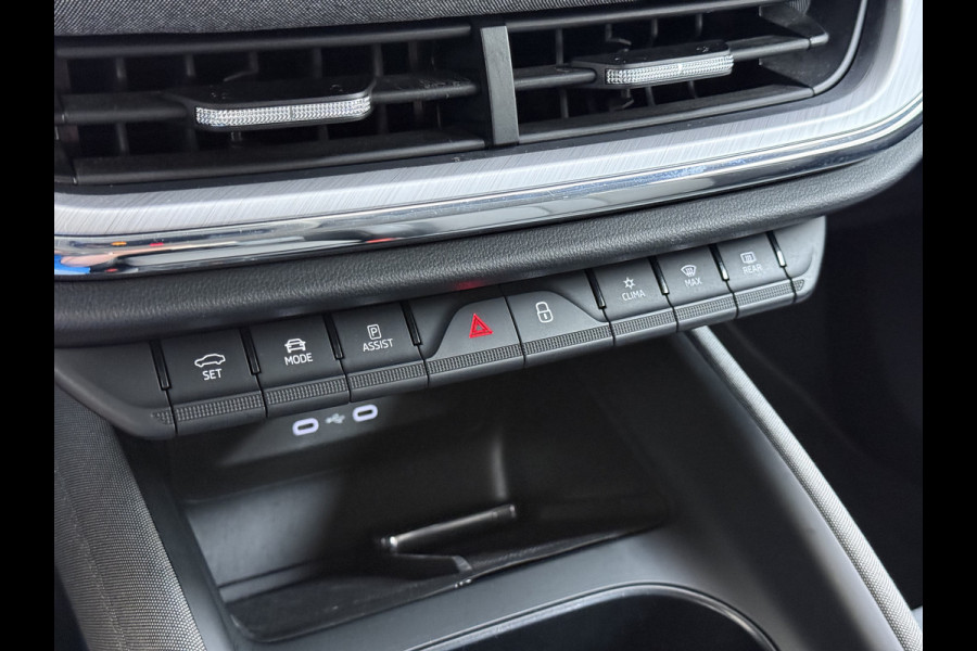 Škoda ENYAQ iV 80 204PK Chrystal Face Sport Pakket Trekhaak SOH 91% Stoel+Stuurverwarming 3-Zone Ecc Camera Apple Carplay Android Auto Navi Led Matrix Rijstrooksensor Isofix Keyless 1.000KG Trekgewicht Origineel Nederlandse Auto