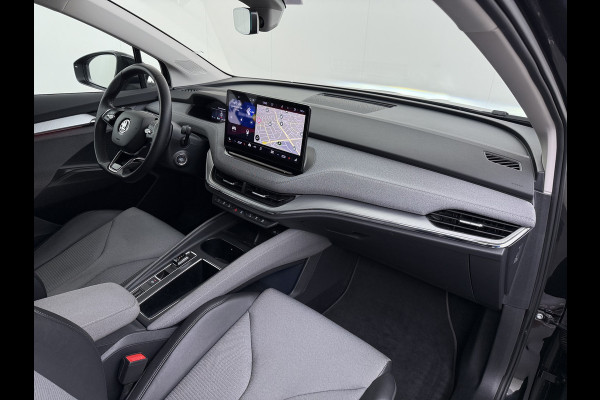 Škoda ENYAQ iV 80 204PK Chrystal Face Sport Pakket Trekhaak SOH 91% Stoel+Stuurverwarming 3-Zone Ecc Camera Apple Carplay Android Auto Navi Led Matrix Rijstrooksensor Isofix Keyless 1.000KG Trekgewicht Origineel Nederlandse Auto