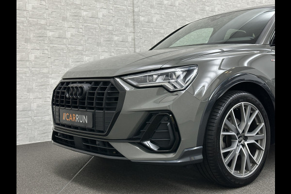 Audi Q3 35 TFSI S-Line | ACC | Trekhaak | Leder | Sportstoelen | Matrix-LED | Standkachel | Sfeerverlichting | Uniek Interieur | Carplay | 20 inch | Audi-Sound | Getint Glas | Lane-Assist | Stoelverwarming | Virtual-Cockpit | Dodehoek |