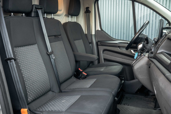 Ford Transit Custom 2.0 EcoBlue L1H1 | Automaat | 1e Eigenaar | Limited | Camera | Cruise | PDC | Airco | Trekhaak