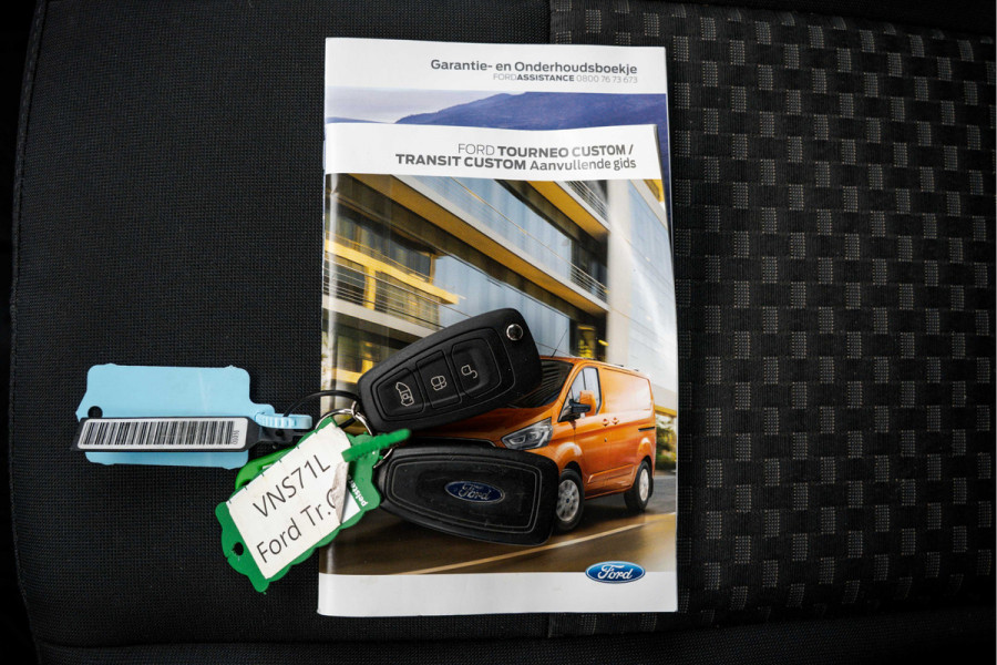 Ford Transit Custom 2.0 EcoBlue L1H1 | Automaat | 1e Eigenaar | Limited | Camera | Cruise | PDC | Airco | Trekhaak