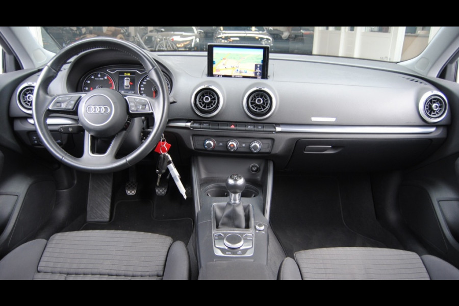 Audi A3 Sportback 30 TFSI Sp. L. Ed. | Cruise | Navi | Bluetooth |