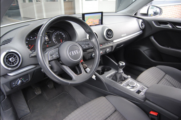 Audi A3 Sportback 30 TFSI Sp. L. Ed. | Cruise | Navi | Bluetooth |