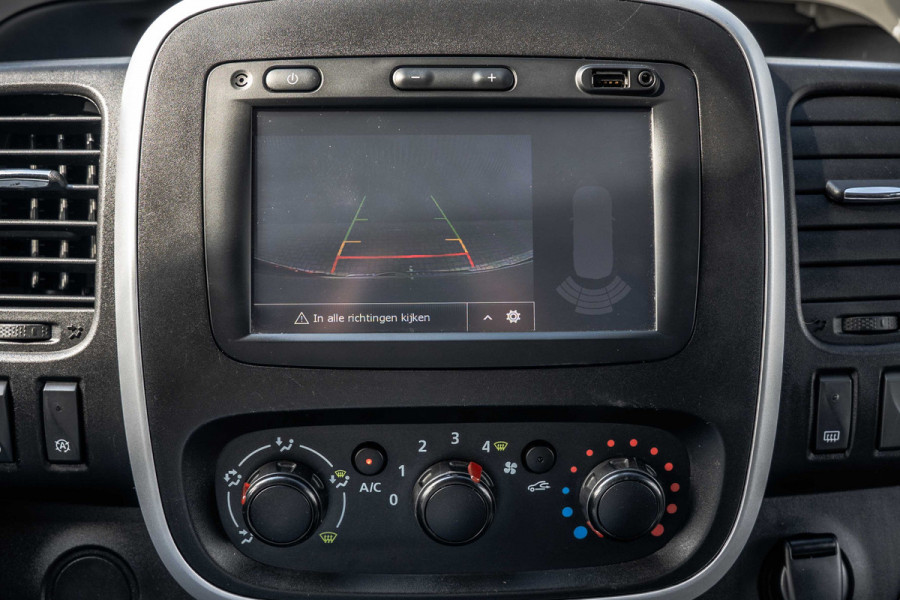 Nissan NV300 1.6 dci 125PK L2H1 | DC 6-Zits | Camera | Cruise | Airco | Trekhaak