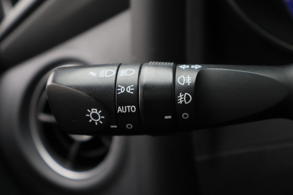 Toyota Auris Touring Sports 1.8 Hybrid Dynamic Panoramadak, Keyless, Camera, Navigatie, Climate, 16"