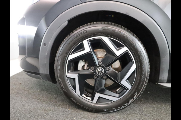 Volkswagen T-Roc 1.5 eTsi R-Line 150 pk Automaat (DSG) | Navigatie | Parkeersensoren (Park assist) | Achteruitrijcamera | Matrix LED koplampen | Keyless | R-Line |