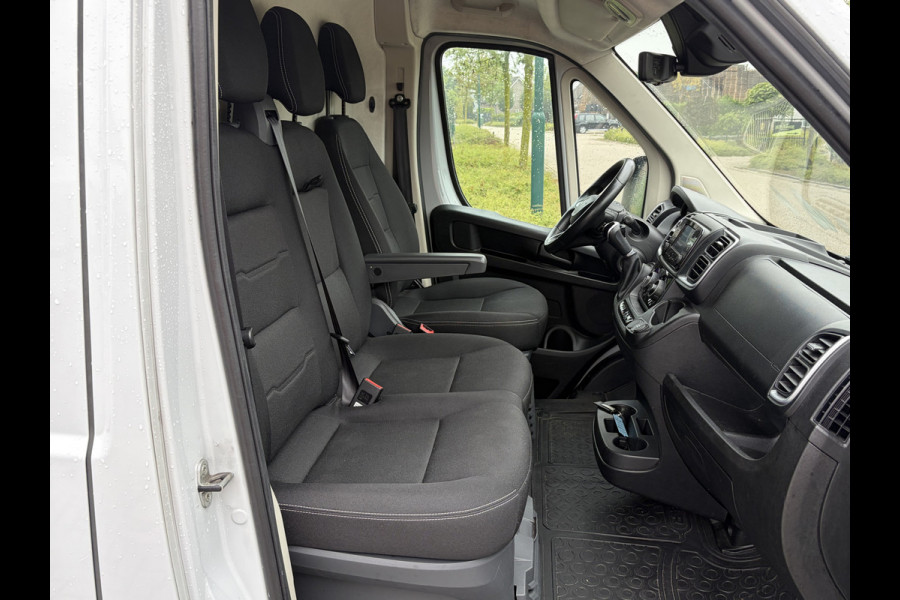 Peugeot Boxer 2.2 BlueHDi 180PK Euro6 Aut. L4H2 3.5t Zwaar ✓ 3-zits ✓ Trekhaak 3.000 KG ✓ dubbele schuifdeur