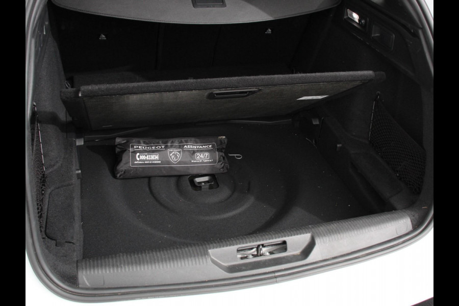 Peugeot 308 1.2 PureTech 130pk GT Automaat Climate control Adaptive cruise control Parkeersensoren Achteruitrijcamera Navigatie Voorstoelen verwarmd LED Apple Carplay/ Android Auto