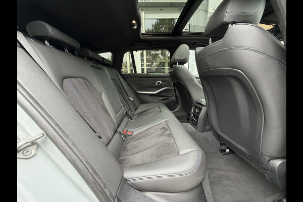 BMW 3 Serie Touring 330e xDrive M-Sport Pro |Pano|Driving Ass Prof|Innovation|360Cam|19"|