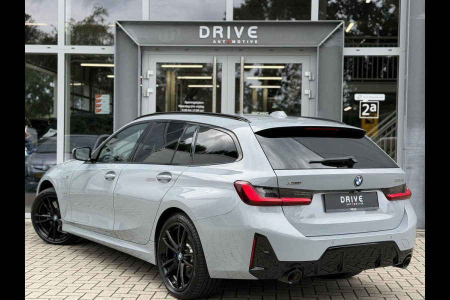 BMW 3 Serie Touring 330e xDrive M-Sport Pro |Pano|Driving Ass Prof|Innovation|360Cam|19"|
