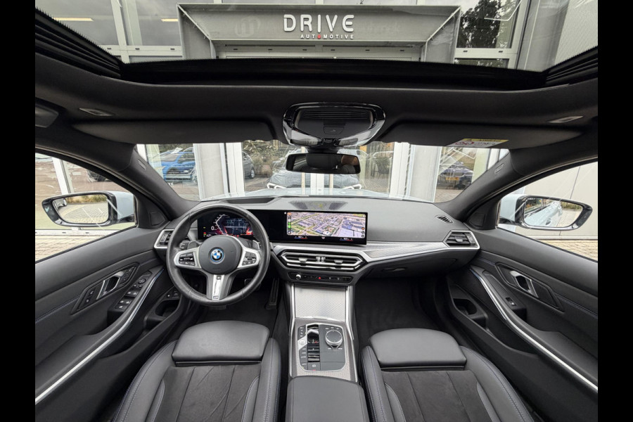 BMW 3 Serie Touring 330e xDrive M-Sport Pro |Pano|Driving Ass Prof|Innovation|360Cam|19"|