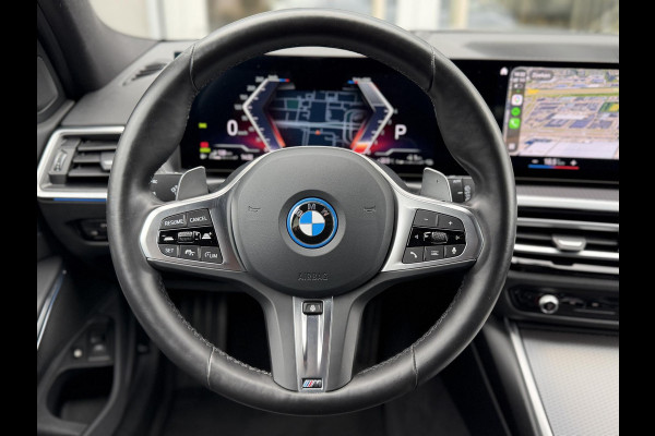 BMW 3 Serie Touring 330e xDrive M-Sport Pro |Pano|Driving Ass Prof|Innovation|360Cam|19"|