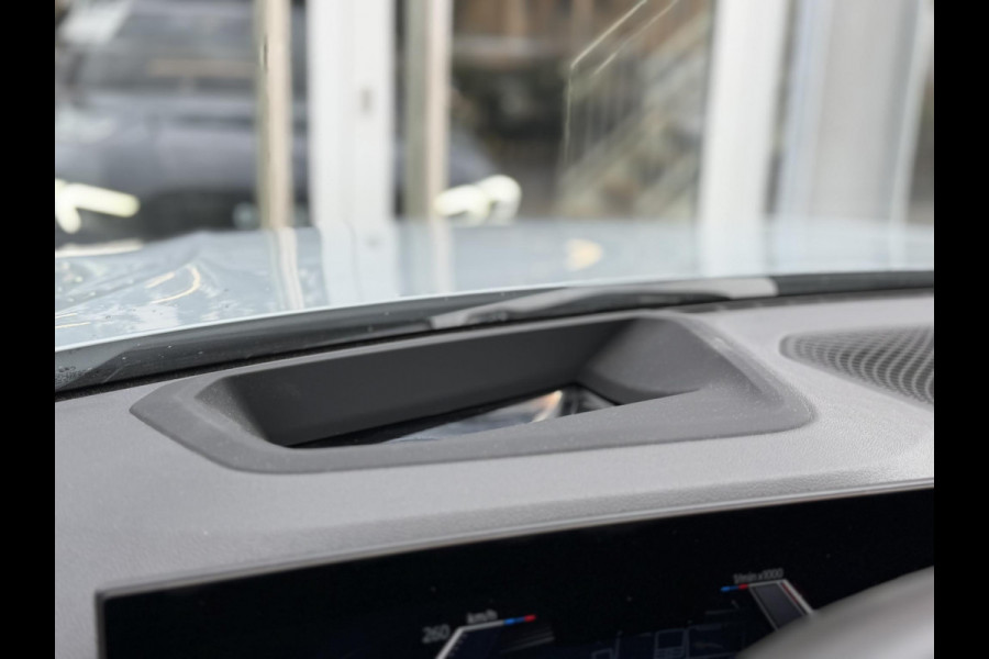 BMW 3 Serie Touring 330e xDrive M-Sport Pro |Pano|Driving Ass Prof|Innovation|360Cam|19"|