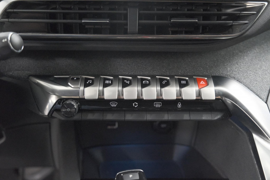 Peugeot 3008 1.6 HYbrid 225 Allure | Camera | Dodehoekdetectie | Navigatie | Apple Carplay