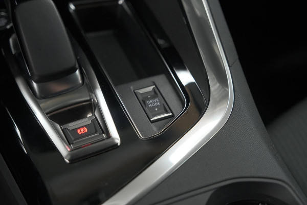 Peugeot 3008 1.6 HYbrid 225 Allure | Camera | Dodehoekdetectie | Navigatie | Apple Carplay
