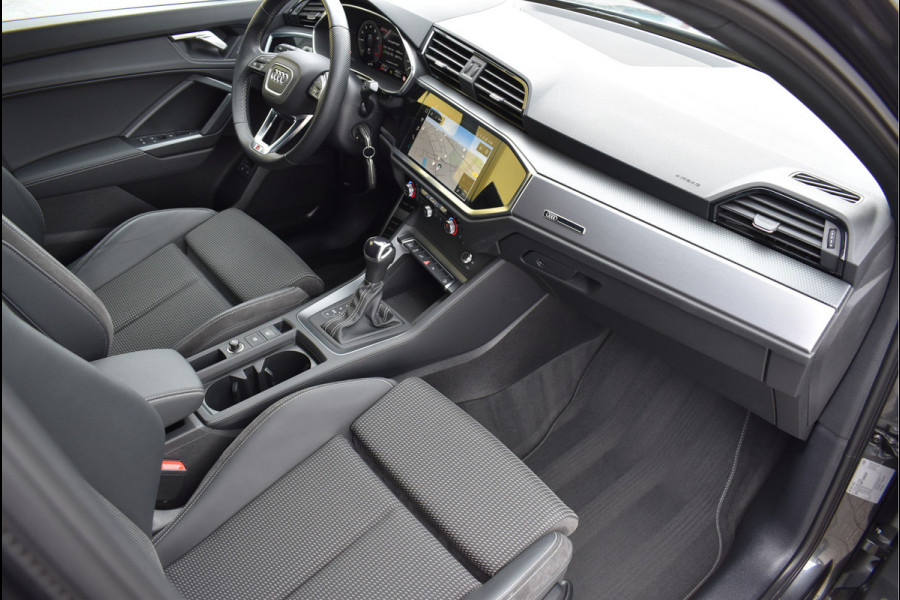Audi Q3 Sportback 45 TFSI e S-Line Black Ed Soh 94% Navi Leder Camera Trekhaak 19 Inch