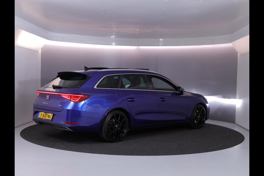 Seat Leon Sportstourer 1.4 TSI eHybrid PHEV FR 204pk | Panoramadak | Park Assist | Airco automatisch | Apple Carplay/Android Auto | cruise control, LED koplampen | Lichtmetalen velgen | Navigatiesysteem full map