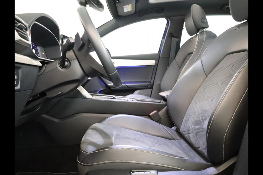 Seat Leon Sportstourer 1.4 TSI eHybrid PHEV FR 204pk | Panoramadak | Park Assist | Airco automatisch | Apple Carplay/Android Auto | cruise control, LED koplampen | Lichtmetalen velgen | Navigatiesysteem full map