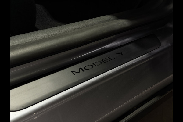 Tesla Model Y Long Range AWD 75 kWh | ACC | Stoelen verwarmd | Keyless