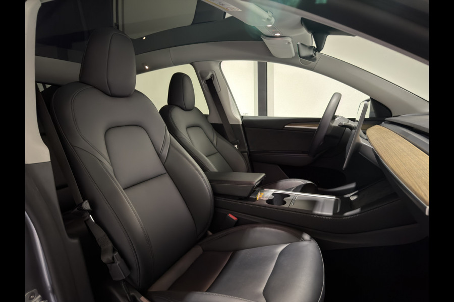 Tesla Model Y Long Range AWD 75 kWh | ACC | Stoelen verwarmd | Keyless