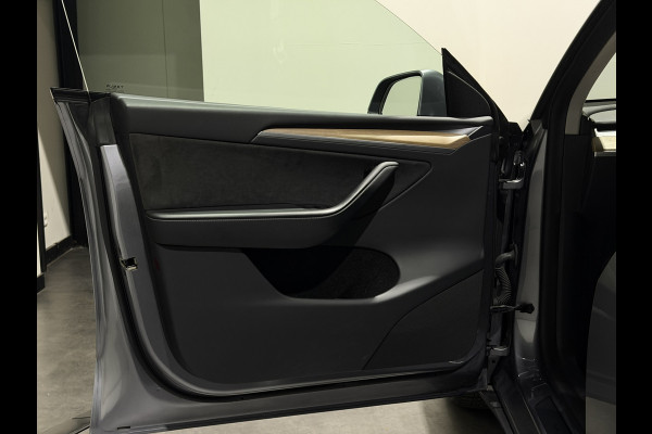 Tesla Model Y Long Range AWD 75 kWh | ACC | Stoelen verwarmd | Keyless