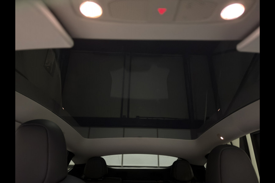 Tesla Model Y Long Range AWD 75 kWh | ACC | Stoelen verwarmd | Keyless