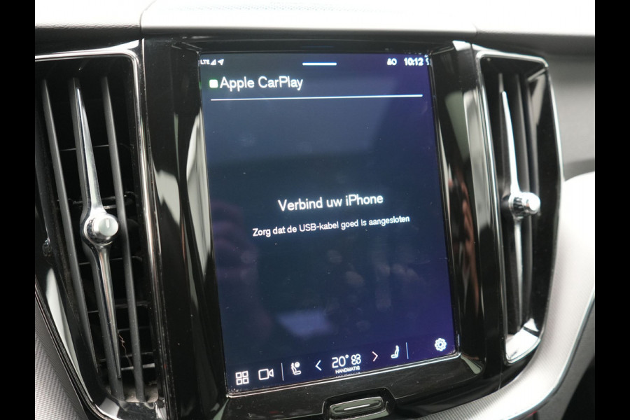 Volvo XC60 T6 AWD R-Design PHEV 340pk Dealer O.H. | Panodak | Adaptive Cruise | Head Up | 360 Camera | Harman / Kardon | Lederen Sportstoelen Memory & Verwarmd | Stuur Verwarmd | Google Assistent | Keyless | Apple Carplay | Navigatie | DAB | Plug In Hybrid |