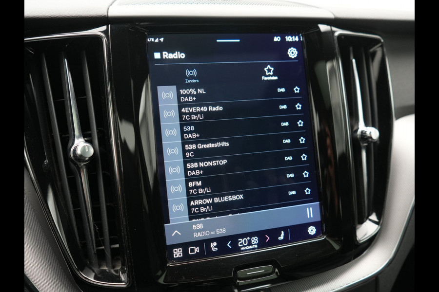Volvo XC60 T6 AWD R-Design PHEV 340pk Dealer O.H. | Panodak | Adaptive Cruise | Head Up | 360 Camera | Harman / Kardon | Lederen Sportstoelen Memory & Verwarmd | Stuur Verwarmd | Google Assistent | Keyless | Apple Carplay | Navigatie | DAB | Plug In Hybrid |