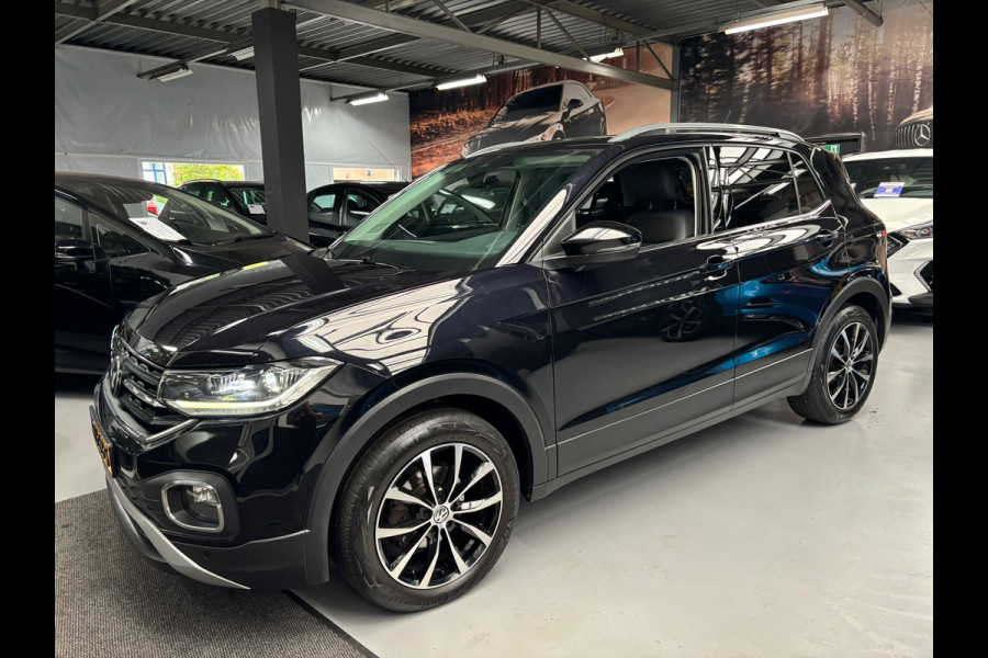 Volkswagen T-Cross 1.5 TSI Style / Carplay /Trekhaak/ Stoelverwarming