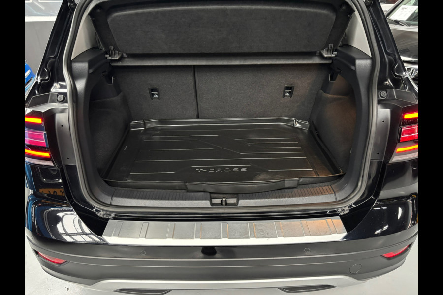 Volkswagen T-Cross 1.5 TSI Style / Carplay /Trekhaak/ Stoelverwarming