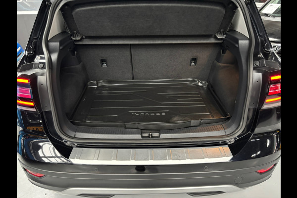 Volkswagen T-Cross 1.5 TSI Style / Carplay /Trekhaak/ Stoelverwarming