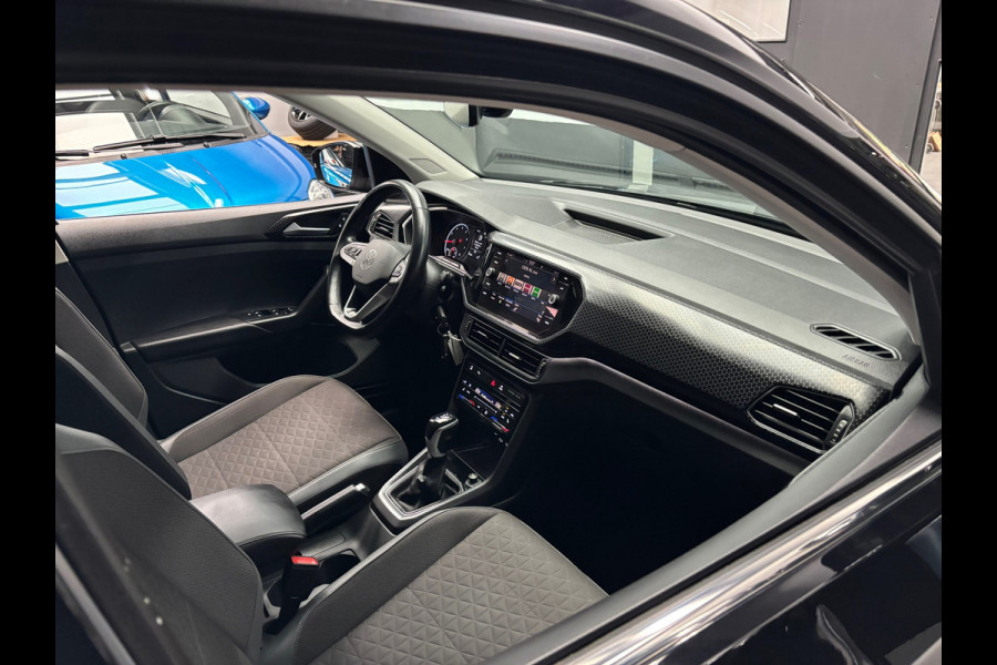 Volkswagen T-Cross 1.5 TSI Style / Carplay /Trekhaak/ Stoelverwarming