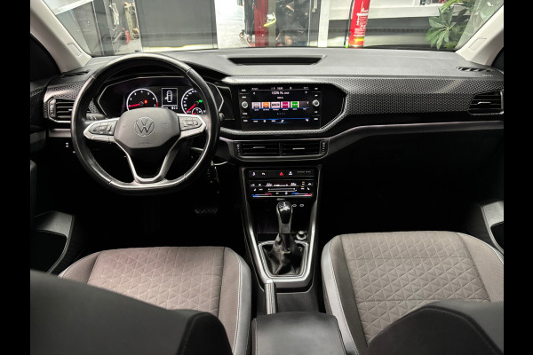 Volkswagen T-Cross 1.5 TSI Style / Carplay /Trekhaak/ Stoelverwarming
