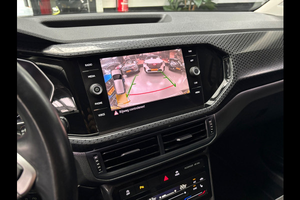 Volkswagen T-Cross 1.5 TSI Style / Carplay /Trekhaak/ Stoelverwarming