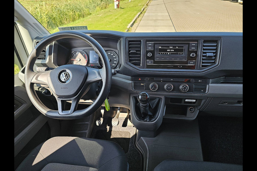 Volkswagen Crafter 35 2.0 TDI L4 Trendline Cruise control, Airco, Gesloten laadbak, Dhollandia laadklep, Zijdeur, Spoiler