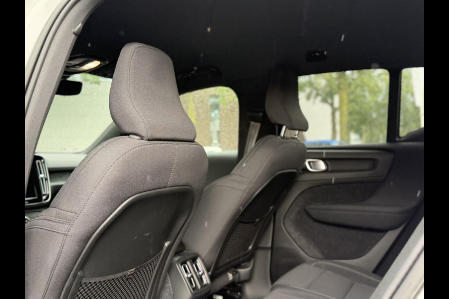 Volvo XC40 Single Motor Plus 69 kWh SOH 93% | ELEKTRISCHE KOFFERBAK | VOLVO DEALER ONDERHOUDEN | ADAPTIVE CRUISE CONTROL | STOEL- + STUURWIELVERWARMING | CAMERA | ALL-IN PRIJS INCL. 12 MND BOVAG GARANTIE