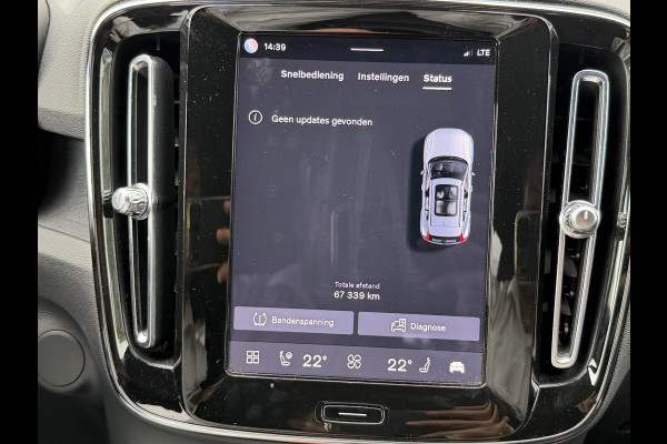 Volvo XC40 Single Motor Plus 69 kWh SOH 93% | ELEKTRISCHE KOFFERBAK | VOLVO DEALER ONDERHOUDEN | ADAPTIVE CRUISE CONTROL | STOEL- + STUURWIELVERWARMING | CAMERA | ALL-IN PRIJS INCL. 12 MND BOVAG GARANTIE