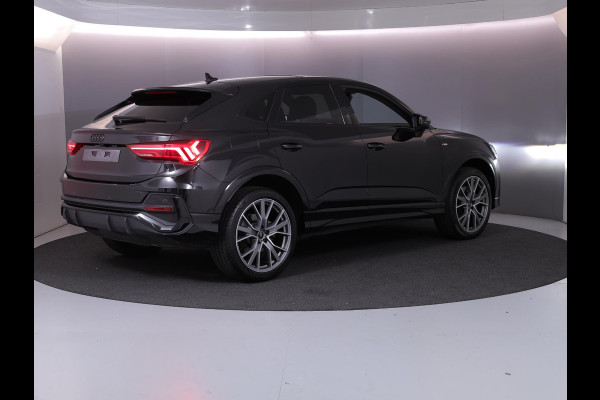 Audi Q3 Sportback 45 TFSI e S Edition 245 pk S-tronic | Navigatie | Panoramadak | Trekhaak (wegklapbaar) | Parkeersensoren | Rondomzicht camera | Matrix LED koplampen | Elektr. voorstoelen | S-Line |