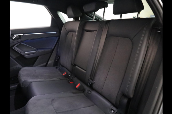 Audi Q3 Sportback 45 TFSI e S Edition 245 pk S-tronic | Navigatie | Panoramadak | Trekhaak (wegklapbaar) | Parkeersensoren | Rondomzicht camera | Matrix LED koplampen | Elektr. voorstoelen | S-Line |