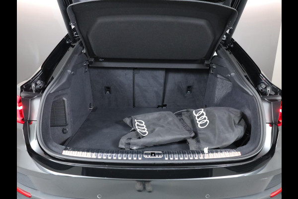 Audi Q3 Sportback 45 TFSI e S Edition 245 pk S-tronic | Navigatie | Panoramadak | Trekhaak (wegklapbaar) | Parkeersensoren | Rondomzicht camera | Matrix LED koplampen | Elektr. voorstoelen | S-Line |