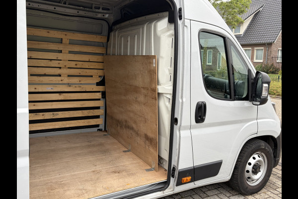 Peugeot Boxer 2.2 BlueHDi 180PK Euro6 Aut. L4H2 3.5t Zwaar ✓ 3-zits ✓ Trekhaak 3.000 KG ✓ dubbele schuifdeur