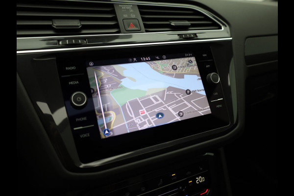Volkswagen Tiguan 1.5 TSI R-Line Business+ | Panodak | Standkachel | Keyless | IQ Light | Black Style | Elk. A-klep | Prijs Rijklaar !!