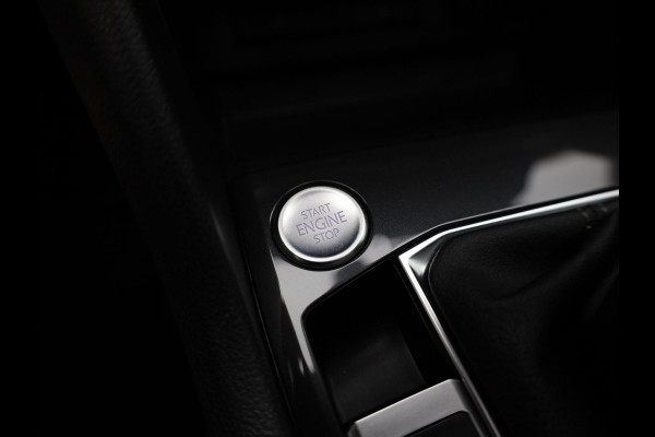 Volkswagen Tiguan 1.5 TSI R-Line Business+ | Panodak | Standkachel | Keyless | IQ Light | Black Style | Elk. A-klep | Prijs Rijklaar !!