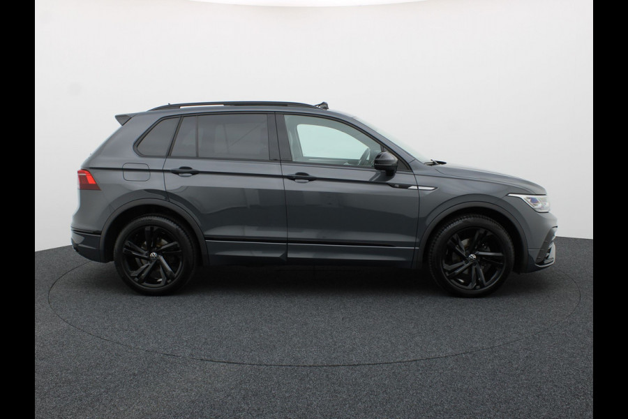 Volkswagen Tiguan 1.5 TSI R-Line Business+ | Panodak | Standkachel | Keyless | IQ Light | Black Style | Elk. A-klep | Prijs Rijklaar !!