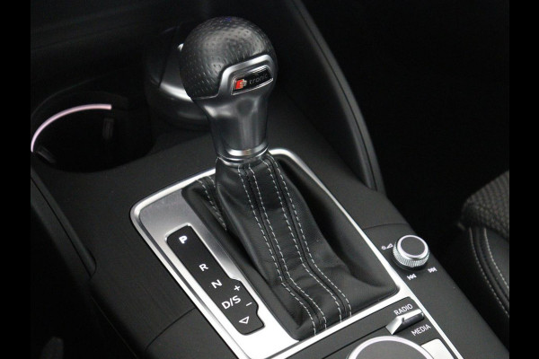 Audi A3 Sportback 1.5 TFSI CoD Sport S Line Edition | Half leder | Drive select | Climate control | Navigatie | BLuetooth | Virtueel dashboard | Full LED | 18" velgen