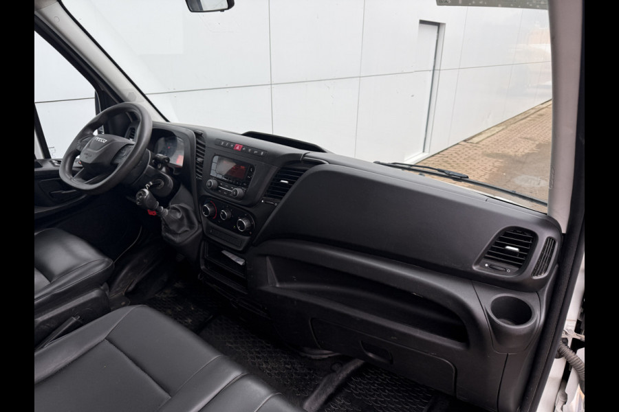 Iveco Daily 35C16 3.0 L4 Kipper Dubbellucht Airco Cruise Control 3.5T Trekhaak Lederen bekleding Benne Tipper
