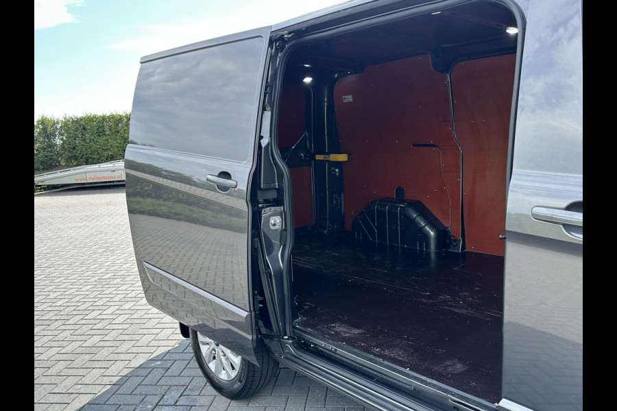 Ford Transit Custom 2.0 TDCI 130 PK / L1H1 / 1e EIG. / 2.5 TONS TREKHAAK / CAMERA / CRUISE / AIRCO / STOELVERW.