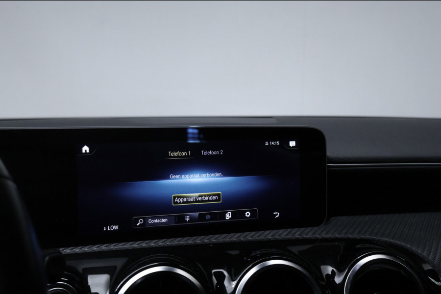 Mercedes-Benz A-Klasse 200 Business Solution Sport (CARPLAY,LED,DIGITAL COCKPIT,SPORTSTOELEN,CAMERA,NAVI,PDC,NETTESTAAT)